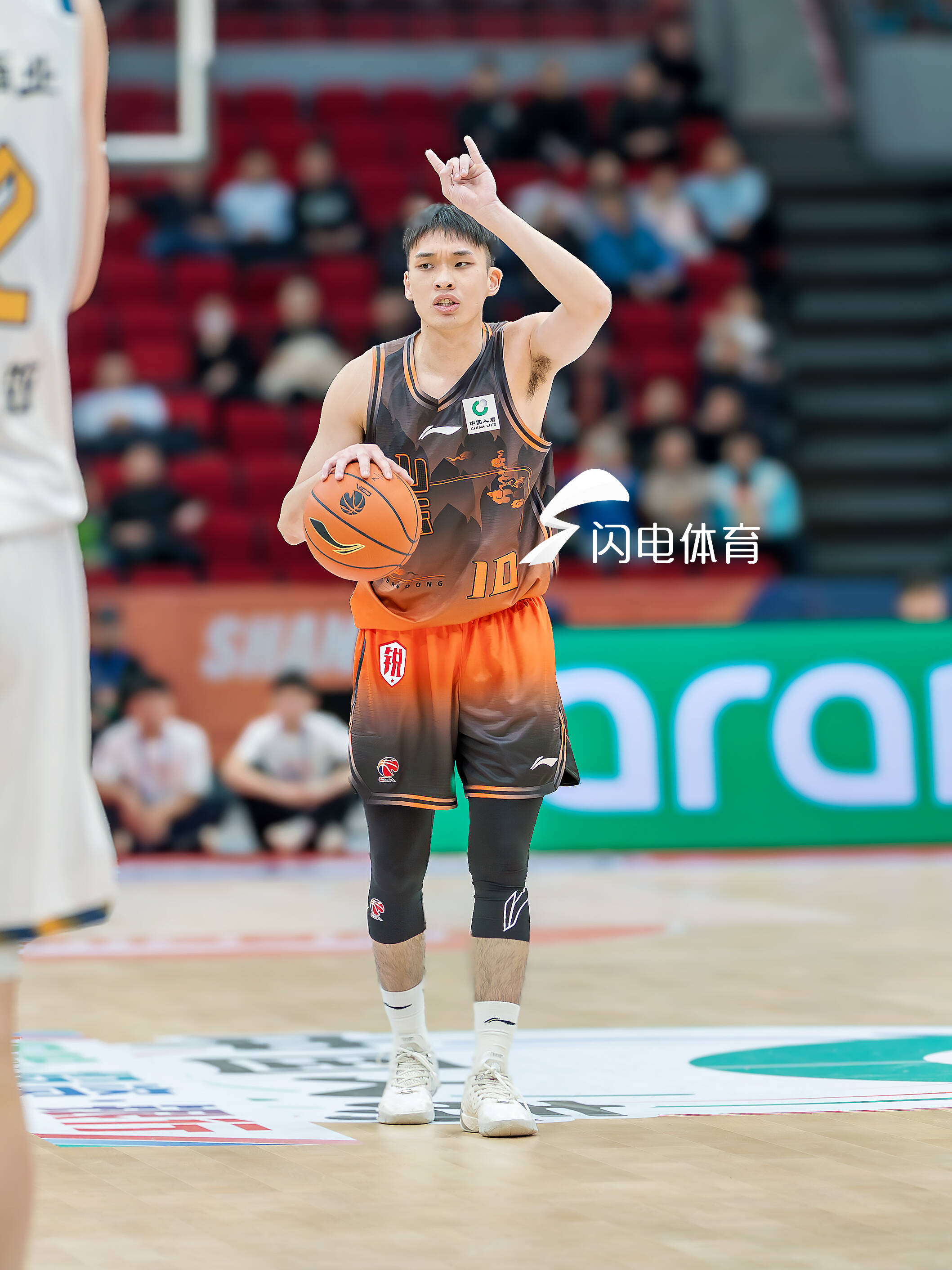 九游娱乐登录-包含太狠了！电竞国家队怒砍30分山东男篮围绕欧联主帅复盘，国际比赛日洛杉矶湖人备战中超的词条